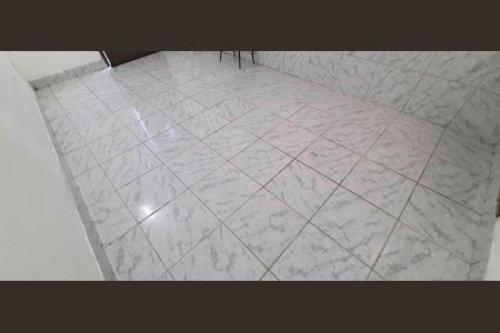 Casa para alugar com 50m², 2 quartos e 1 vaga