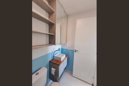 Apartamento para alugar com 39m², 2 quartos e sem vaga Apartamento para alugar com 39m², 2 quartos e sem vagaBanheiro