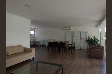 Apartamento à venda com 102m², 3 quartos e 2 vagasÁrea comum - Piscina