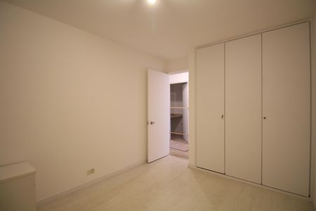 Apartamento à venda com 102m², 3 quartos e 2 vagasQuarto 3