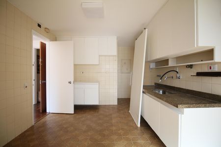 Apartamento à venda com 102m², 3 quartos e 2 vagasCozinha - Armários