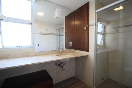 Apartamento à venda com 102m², 3 quartos e 2 vagasBanheiro Suíte 