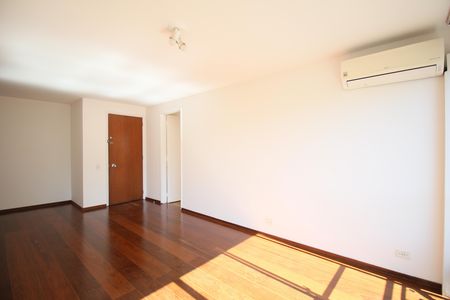 Apartamento à venda com 102m², 3 quartos e 2 vagasSala