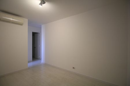 Apartamento à venda com 102m², 3 quartos e 2 vagasQuarto 1