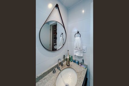 Apartamento à venda com 73m², 2 quartos e 1 vagaBanheiro da Suíte