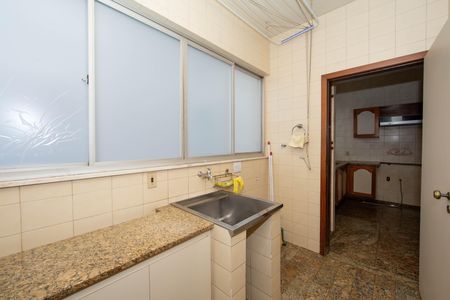 Apartamento à venda com 180m², 4 quartos e 2 vagas Apartamento à venda com 180m², 4 quartos e 2 vagasAREA DE SERVICO