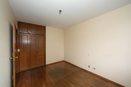 Apartamento à venda com 180m², 4 quartos e 2 vagas