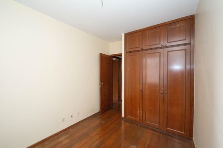 Apartamento à venda com 180m², 4 quartos e 2 vagas Apartamento à venda com 180m², 4 quartos e 2 vagasQUARTO1