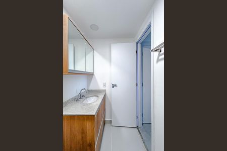Apartamento à venda com 76m², 2 quartos e 1 vagaBanheiro da Suíte