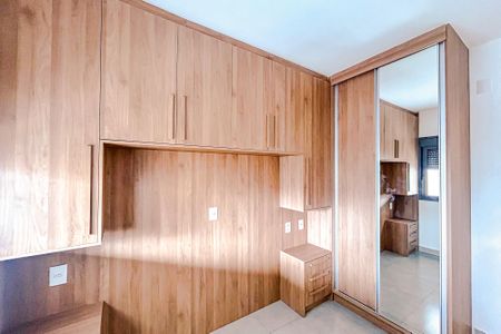 Apartamento à venda com 76m², 2 quartos e 1 vagaQuarto 2 - Suíte