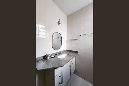 Apartamento para alugar com 106m², 3 quartos e 1 vaga Apartamento para alugar com 106m², 3 quartos e 1 vagaBanheiro Social