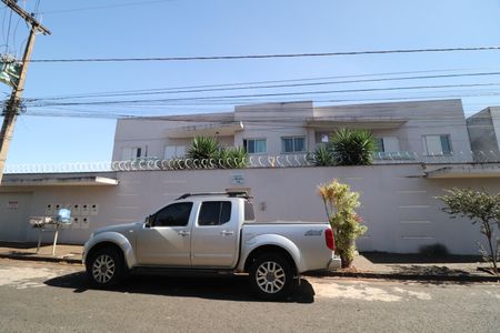 Apartamento para alugar com 74m², 3 quartos e 2 vagasFachada