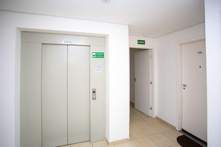 Apartamento à venda com 45m², 2 quartos e 1 vagaHall de entrada