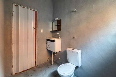 Casa para alugar com 58m², 1 quarto e 1 vaga Casa para alugar com 58m², 1 quarto e 1 vagaBanheiro