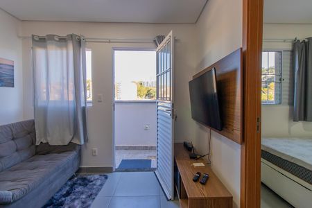 Sala de kitnet/studio para alugar com 1 quarto, 25m² em Lageado, Cotia