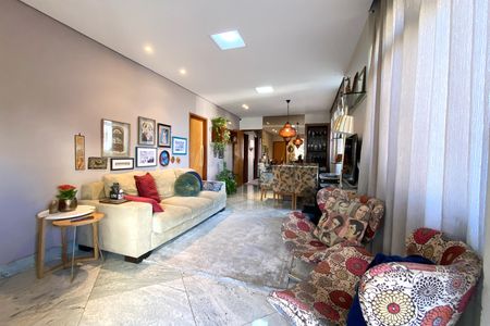 Sala de apartamento à venda com 3 quartos, 115m² em Santo Antônio, Belo Horizonte
