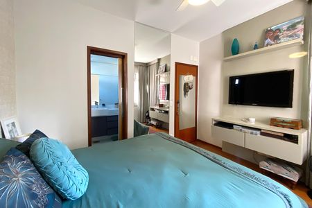 Apartamento à venda com 115m², 3 quartos e 2 vagas Apartamento à venda com 115m², 3 quartos e 2 vagasSuite