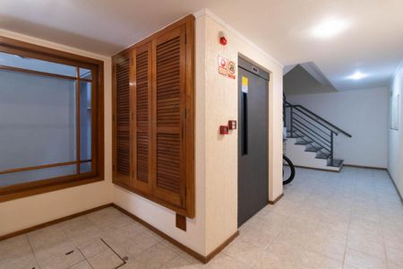 Apartamento à venda com 85m², 2 quartos e 1 vagaHall social