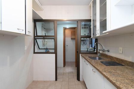 Apartamento à venda com 85m², 2 quartos e 1 vagaCozinha e Área de Serviço