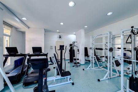 Apartamento à venda com 70m², 2 quartos e 1 vaga Apartamento à venda com 70m², 2 quartos e 1 vagaÁrea comum - Academia