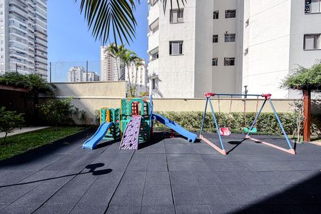 Apartamento à venda com 70m², 2 quartos e 1 vaga Apartamento à venda com 70m², 2 quartos e 1 vagaÁrea comum - Playground
