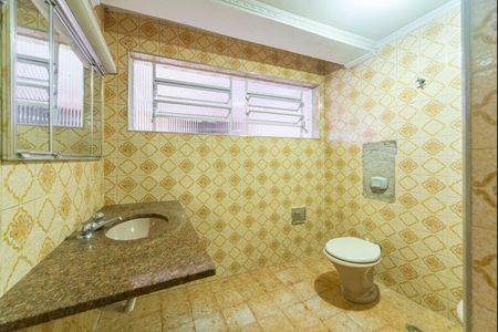 Casa para alugar com 157m², 2 quartos e 2 vagas Casa para alugar com 157m², 2 quartos e 2 vagasBanheiro