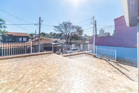 Casa para alugar com 157m², 2 quartos e 2 vagas Casa para alugar com 157m², 2 quartos e 2 vagasVaranda Frente