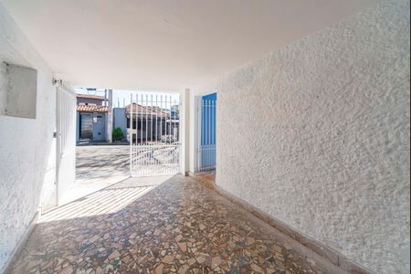Casa para alugar com 157m², 2 quartos e 2 vagas Casa para alugar com 157m², 2 quartos e 2 vagasGaragem
