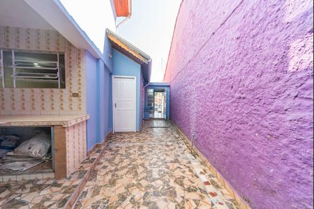 Casa para alugar com 157m², 2 quartos e 2 vagas Casa para alugar com 157m², 2 quartos e 2 vagasÁrea externa - Fundos