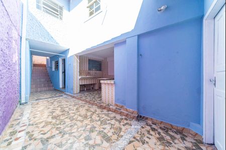 Casa para alugar com 157m², 2 quartos e 2 vagas Casa para alugar com 157m², 2 quartos e 2 vagasÁrea externa - Fundos