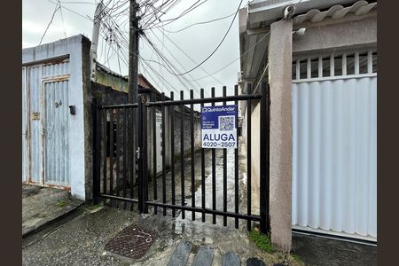 Casa para alugar com 40m², 2 quartos e sem vagaFachada + placa