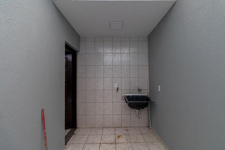 Casa à venda com 100m², 2 quartos e 2 vagas Casa à venda com 100m², 2 quartos e 2 vagasÁrea de Serviço