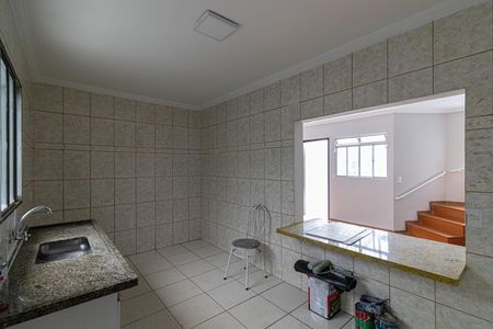 Casa à venda com 100m², 2 quartos e 2 vagas Casa à venda com 100m², 2 quartos e 2 vagasCozinha