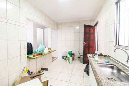Casa para alugar com 100m², 2 quartos e 2 vagasCozinha