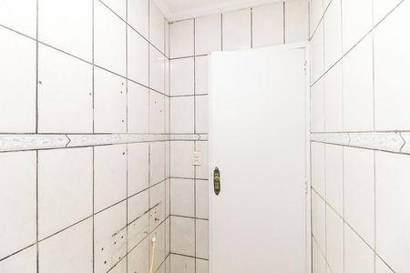 Casa para alugar com 100m², 2 quartos e 2 vagasBanheiro
