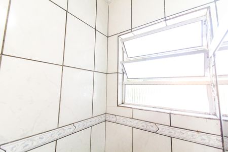 Casa para alugar com 100m², 2 quartos e 2 vagasBanheiro