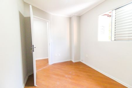Casa para alugar com 100m², 2 quartos e 2 vagasQuarto 2