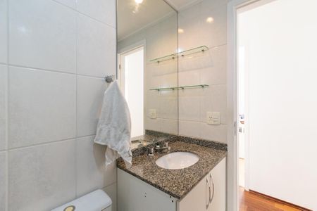 Apartamento para alugar com 76m², 3 quartos e 2 vagas Apartamento para alugar com 76m², 3 quartos e 2 vagasBanheiro Social
