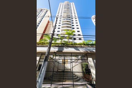 Apartamento para alugar com 76m², 3 quartos e 2 vagas Apartamento para alugar com 76m², 3 quartos e 2 vagasFachada