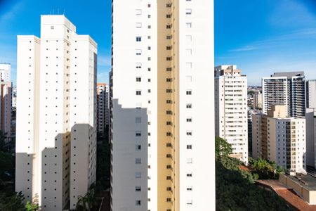 Apartamento para alugar com 76m², 3 quartos e 2 vagas Apartamento para alugar com 76m², 3 quartos e 2 vagasVista do Quarto 3