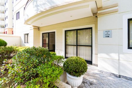 Apartamento para alugar com 76m², 3 quartos e 2 vagas Apartamento para alugar com 76m², 3 quartos e 2 vagasEntrada