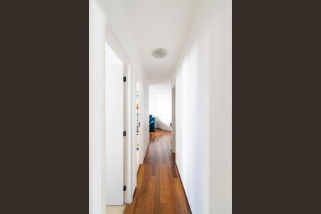 Apartamento para alugar com 76m², 3 quartos e 2 vagas Apartamento para alugar com 76m², 3 quartos e 2 vagasCorredor