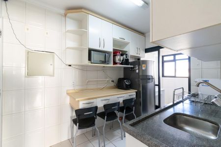 Apartamento para alugar com 76m², 3 quartos e 2 vagas Apartamento para alugar com 76m², 3 quartos e 2 vagasCozinha
