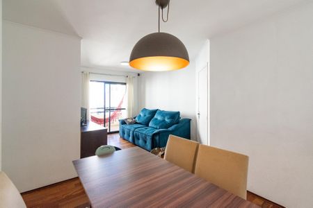 Apartamento para alugar com 76m², 3 quartos e 2 vagas Apartamento para alugar com 76m², 3 quartos e 2 vagasSala