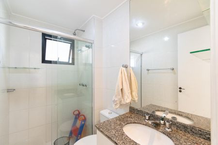 Apartamento para alugar com 76m², 3 quartos e 2 vagas Apartamento para alugar com 76m², 3 quartos e 2 vagasBanheiro Social