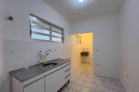 Apartamento para alugar com 50m², 1 quarto e sem vaga Apartamento para alugar com 50m², 1 quarto e sem vagaCozinha e área de serviço