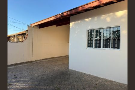 Casa para alugar com 98m², 2 quartos e 3 vagas Casa para alugar com 98m², 2 quartos e 3 vagasÁrea externa