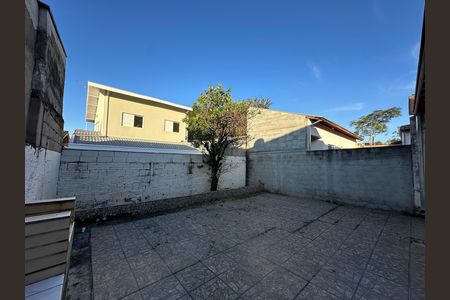 Casa para alugar com 98m², 2 quartos e 3 vagas Casa para alugar com 98m², 2 quartos e 3 vagasQuintal