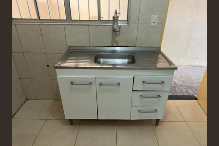 Casa para alugar com 98m², 2 quartos e 3 vagas Casa para alugar com 98m², 2 quartos e 3 vagasCozinha - Armários