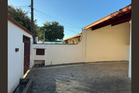 Casa para alugar com 98m², 2 quartos e 3 vagas Casa para alugar com 98m², 2 quartos e 3 vagasÁrea externa